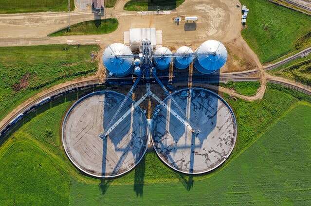 Industrial Silos: Essential Components for Bulk Material Handling