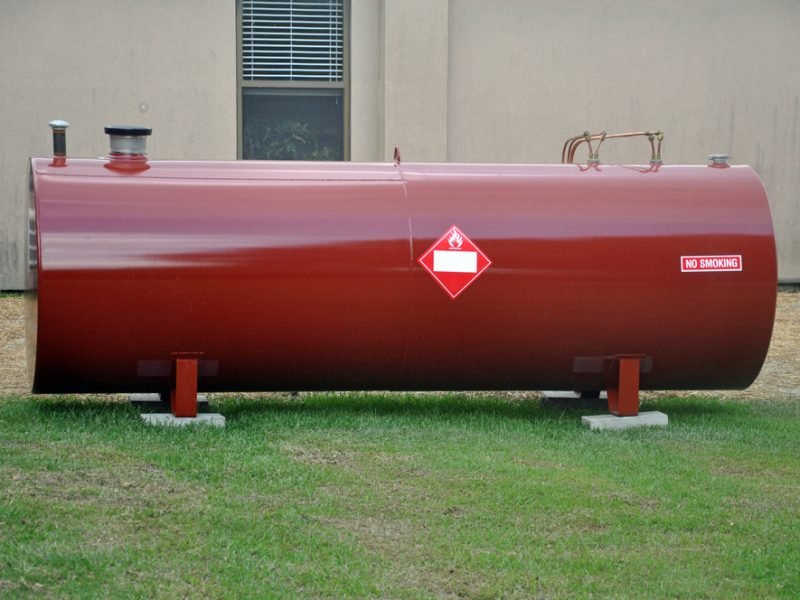 5 Safety Tips to Follow When Using an Above Ground Fuel Tank in Farms