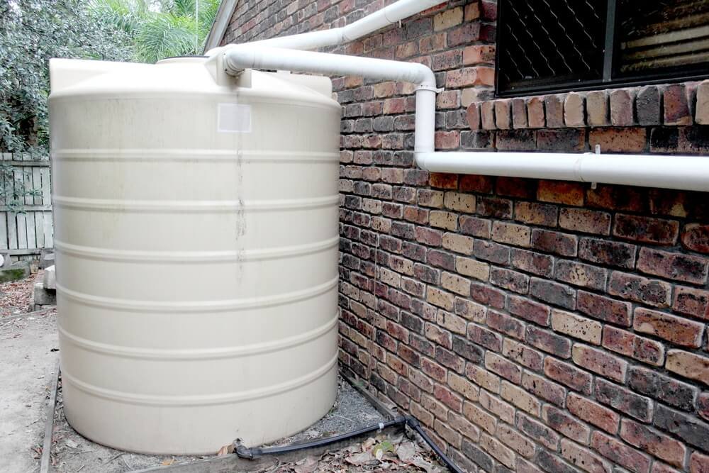 Residential water storage tanks