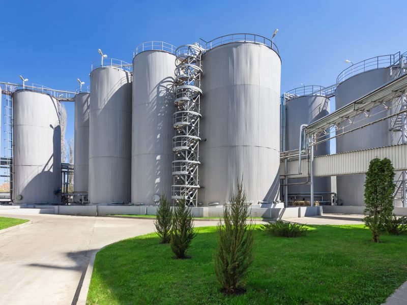 A First-Time Buyer’s Guide to Three Major Types of Chemical Storage Tanks