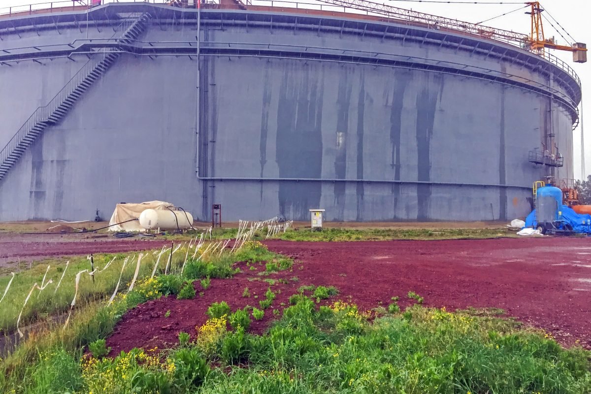 floating roof tank