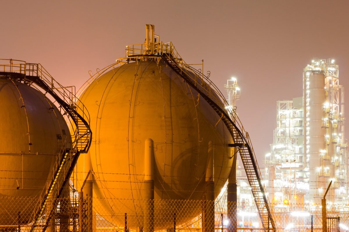 Natural gas storage tanks