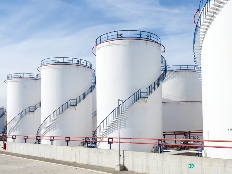 Top 6 Differences between the Above Ground Storage Tank and Under Ground Storage Tank