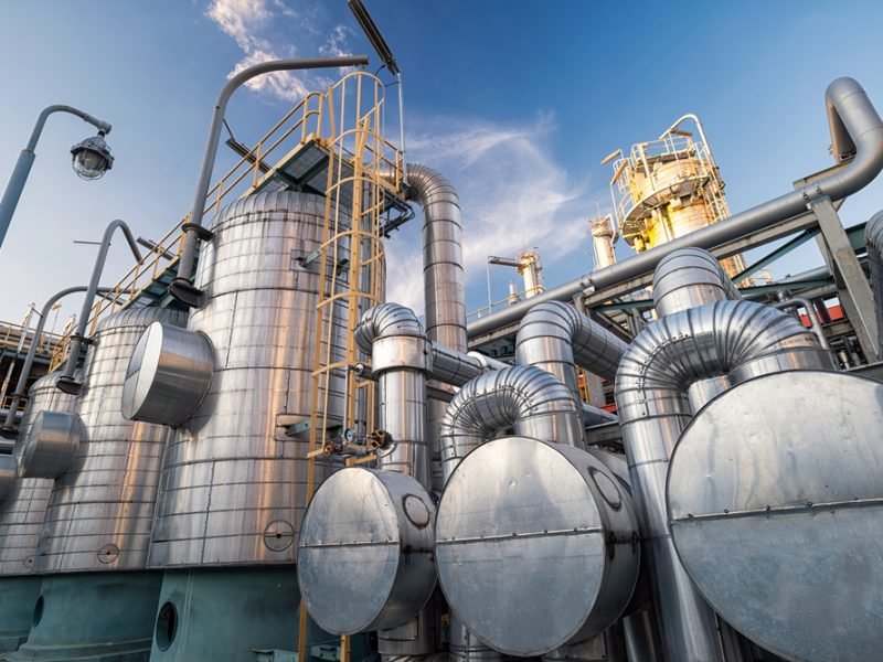 An Introduction to the Most Common Industrial Gas Tanks: Fixed-Roof and Floating-Roof